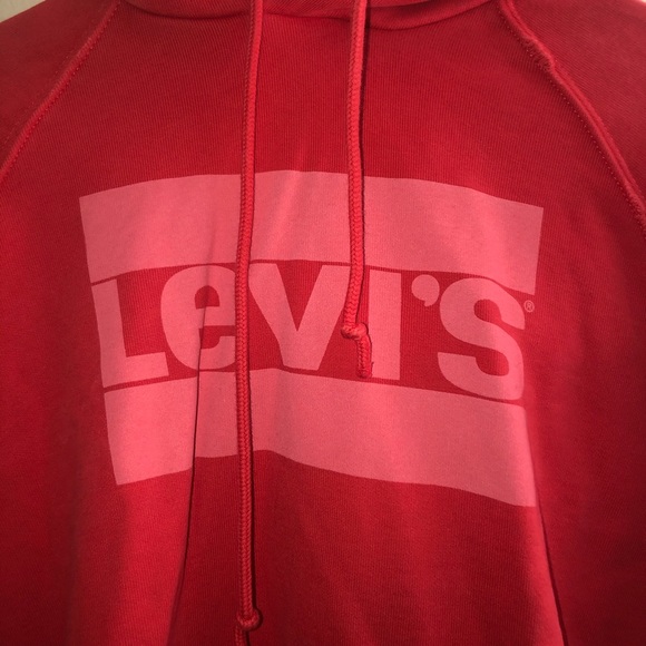 Levi’ absolutely adorable Red Hoodie - Picture 3 of 6